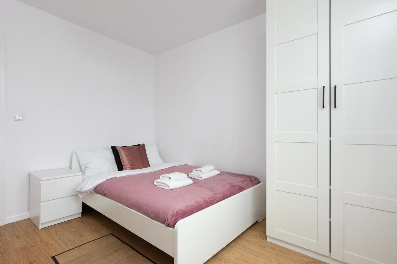 Family Apartment Nearto Old Town Vermelo By Neartopl Krakow Bagian luar foto