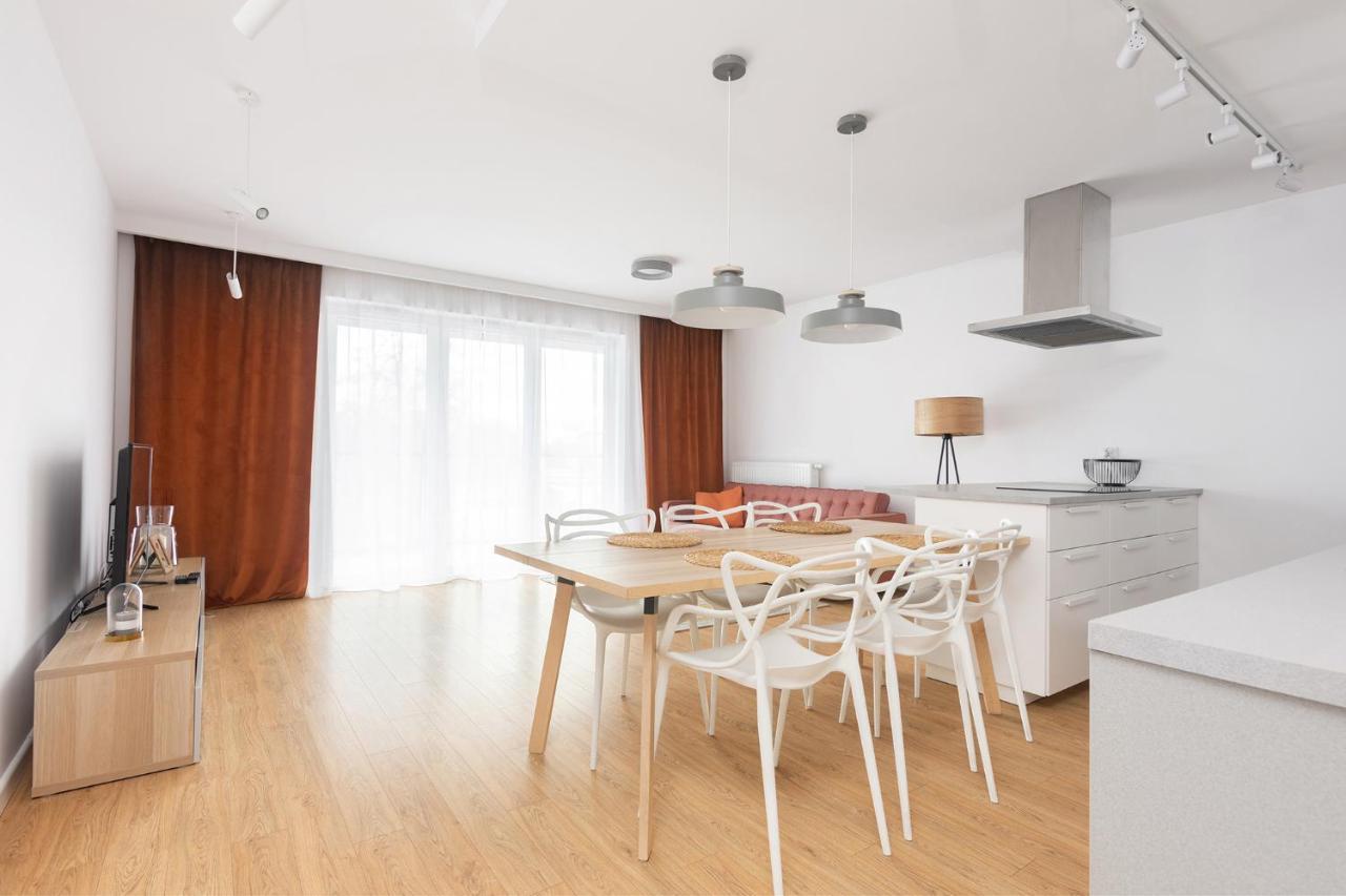 Family Apartment Nearto Old Town Vermelo By Neartopl Krakow Bagian luar foto